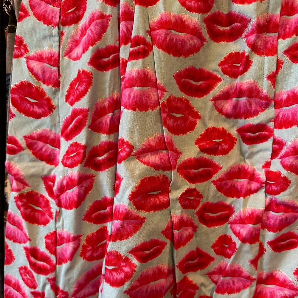 RETROLICIOUS Red & Pink Lips Kiss Print Cotton Skirt Size XL Pockets Glitter - Picture 7 of 7